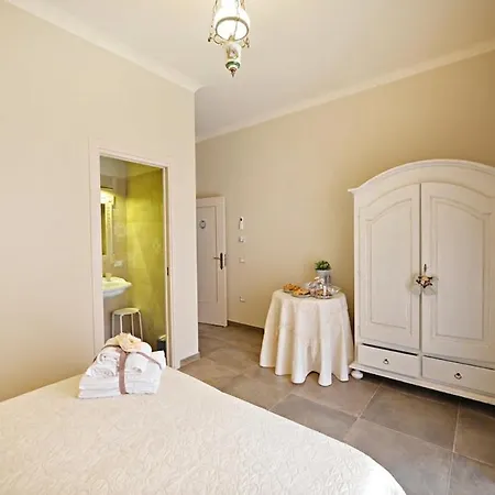 A Casa Di Nonna Giovanna Bed & Breakfast 3*